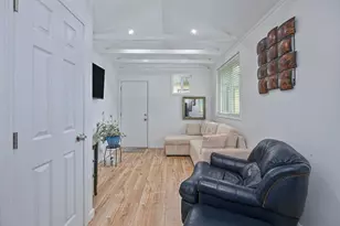 1013 Frienza Ave, Sacramento, CA 95815 - Photo 31