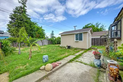 1013 Frienza Avenue, Sacramento, CA 95815 - Photo 33
