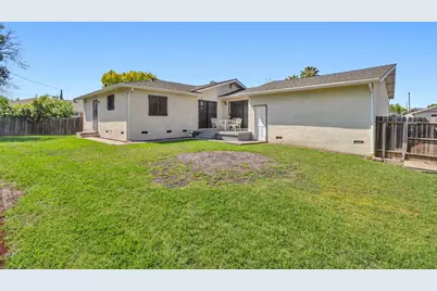2154 Meadowglen Avenue, Sacramento, CA 95832 - Photo 37