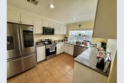 3301 Glenmoor Drive, Sacramento, CA 95827 - Photo 3