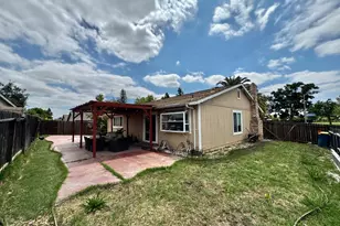 3301 Glenmoor Dr, Sacramento, CA 95827 - Photo 11