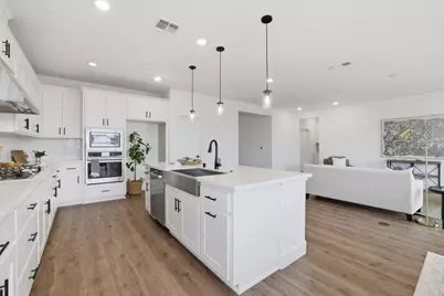 10296 Evangaline Way, Elk Grove, CA 95757 - Photo 5