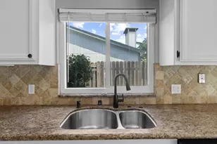 3108 Hogarth Dr, Sacramento, CA 95827 - Photo 11