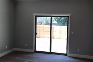 1126 Gardenia Ct, Patterson, CA 95363 - Photo 13