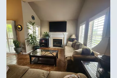 8558 Carlin Avenue, Sacramento, CA 95823 - Photo 7