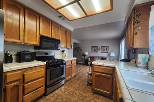 8558 Carlin Ave, Sacramento, CA 95823 - Photo 13