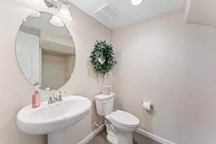 1738 Golden Poplar Ave, Sacramento, CA 95834 - Photo 23