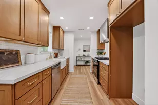 1321 Normandy Ln, Sacramento, CA 95822 - Photo 39