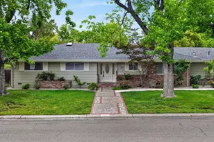 1321 Normandy Ln, Sacramento, CA 95822 - Photo 7