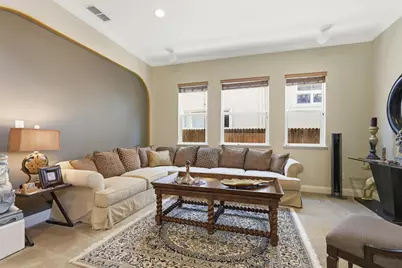 6817 Vilamoura Way, Elk Grove, CA 95757 - Photo 13