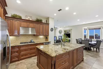 6817 Vilamoura Way, Elk Grove, CA 95757 - Photo 21