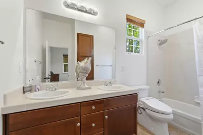 6817 Vilamoura Way, Elk Grove, CA 95757 - Photo 9