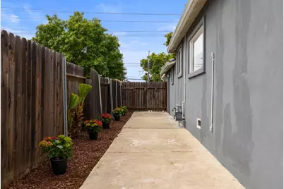 5517 Helen Way, Sacramento, CA 95822 - Photo 59