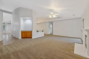 1350 S Grand St, Visalia, CA 93292 - Photo 21