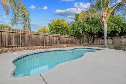 1350 S Grand Street, Visalia, CA 93292 - Photo 47