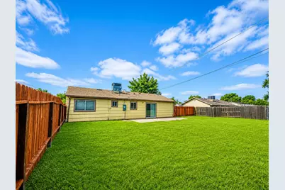 7729 Bellini Way, Sacramento, CA 95828 - Photo 9