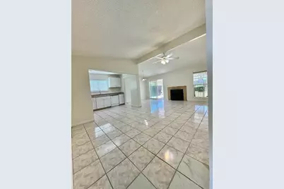 8204 Essen Way, Sacramento, CA 95823 - Photo 3