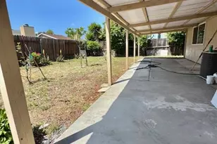 8204 Essen Way, Sacramento, CA 95823 - Photo 13