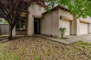 9728 Sand Hollow Way, Elk Grove, CA 95757 - Photo 3