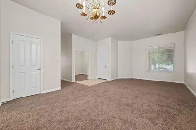 9728 Sand Hollow Way, Elk Grove, CA 95757 - Photo 7
