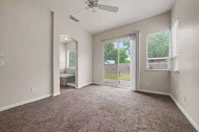 9728 Sand Hollow Way, Elk Grove, CA 95757 - Photo 23