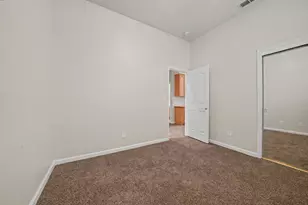 9728 Sand Hollow Way, Elk Grove, CA 95757 - Photo 19