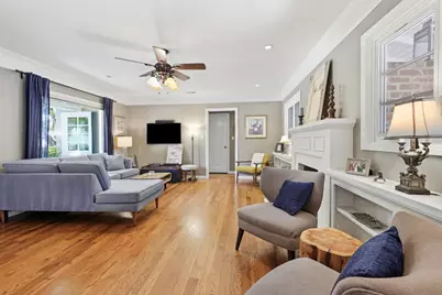 301 Coloma Way, Sacramento, CA 95819 - Photo 9