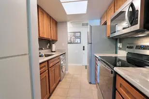 2496 Larkspur Ln, Sacramento, CA 95825 - Photo 19