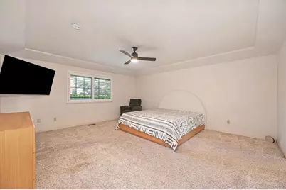 819 Lake Front Drive, Sacramento, CA 95831 - Photo 35