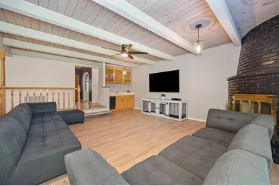 819 Lake Front Drive, Sacramento, CA 95831 - Photo 17