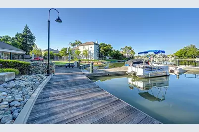 819 Lake Front Drive, Sacramento, CA 95831 - Photo 75