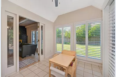 819 Lake Front Drive, Sacramento, CA 95831 - Photo 19