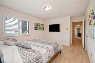 819 Lake Front Dr, Sacramento, CA 95831 - Photo 53