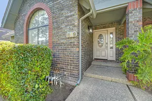 819 Lake Front Dr, Sacramento, CA 95831 - Photo 7