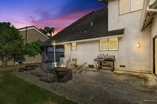 819 Lake Front Dr, Sacramento, CA 95831 - Photo 65