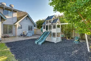 819 Lake Front Dr, Sacramento, CA 95831 - Photo 65