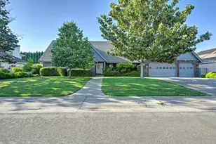 819 Lake Front Dr, Sacramento, CA 95831 - Photo 3