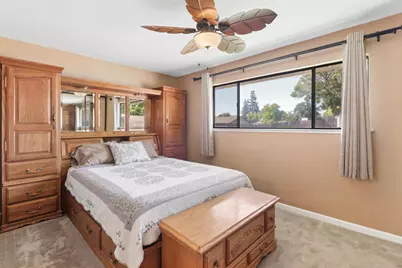 8951 Lansdowne Court, Elk Grove, CA 95624 - Photo 15