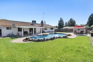 8951 Lansdowne Ct, Elk Grove, CA 95624 - Photo 31