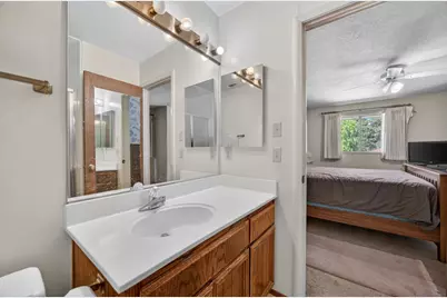 30 Park Place Court, Sacramento, CA 95831 - Photo 31