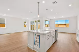10252 E Kanok Way, Elk Grove, CA 95757 - Photo 9