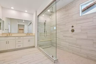10252 E Kanok Way, Elk Grove, CA 95757 - Photo 15