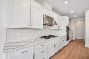 10252 E Kanok Way, Elk Grove, CA 95757 - Photo 11