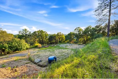 18572 Estrada Place, Grass Valley, CA 95949 - Photo 39