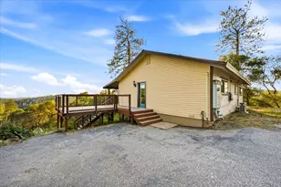 18572 Estrada Pl, Grass Valley, CA 95949 - Photo 29