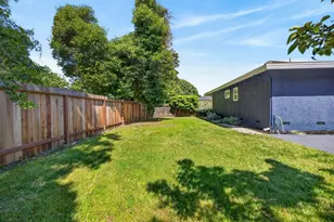 6778 Park Riviera Way, Sacramento, CA 95831 - Photo 35