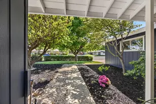 6778 Park Riviera Way, Sacramento, CA 95831 - Photo 47