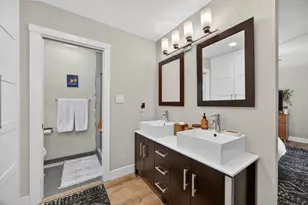 6778 Park Riviera Way, Sacramento, CA 95831 - Photo 25