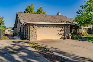 20100 Apple Dr, Lockeford, CA 95237 - Photo 3