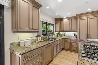 2800 Calle Vista Way, Sacramento, CA 95821 - Photo 29